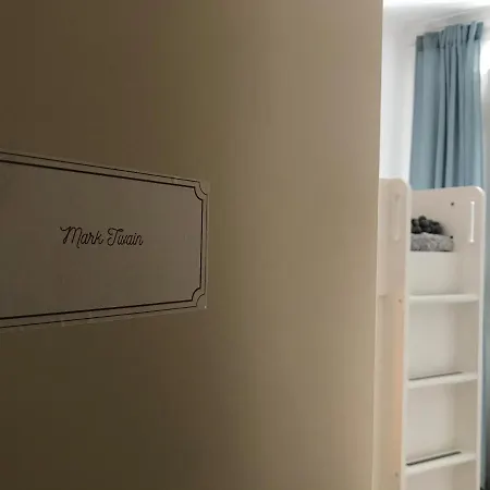 Casa Dos Poetas Hostel