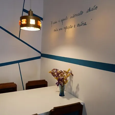 Hostel Casa Dos Poetas *