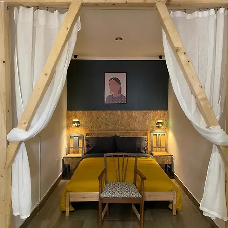 Casa Dos Poetas Hostel