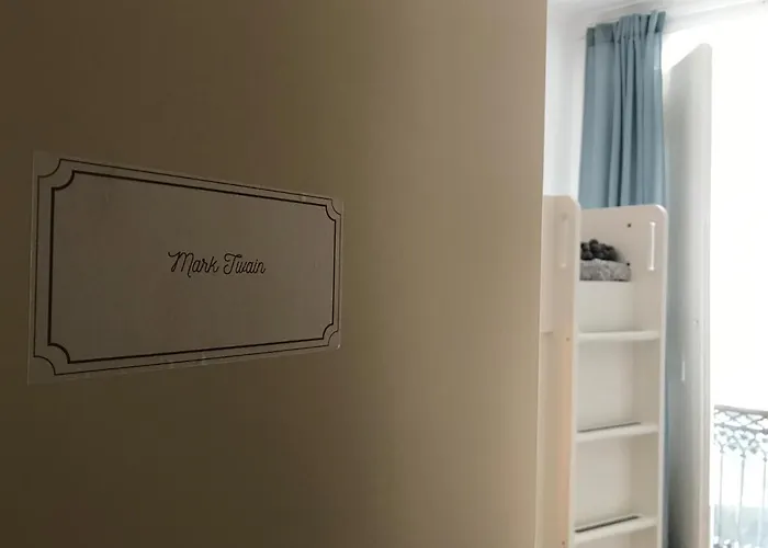 Casa Dos Poetas Hostel