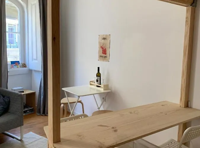 Casa Dos Poetas Hostel *